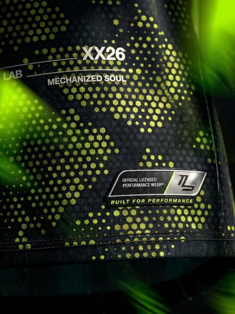 Beweg dich anders. denk schneller.
bleib unantastbar.

Built for Performance
#controlthechaos

LIinoq™ Performance Wear.
#motocross